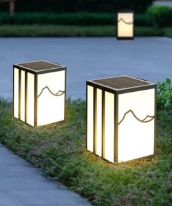 Solar Outdoor Post Lights for Garden and Patio Decoration 2