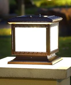 Solar Post Cap Lights with Seeded Glass Lampshade for Outdoor Use