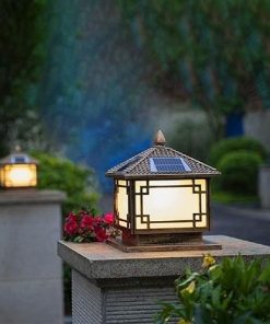 Outdoor Solar Post Lamp for Villas and Gardens Waterproof Lighting 2