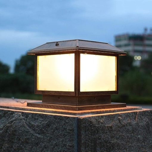 Vintage Solar LED Door Post Lamp for Outdoor Pathway Lighting - Image 2