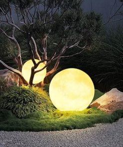 Waterproof Solar Lights for Outdoor Garden and Pathway Decorations 2