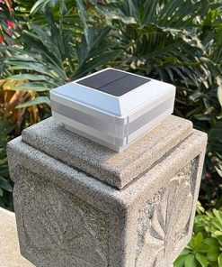 Waterproof Solar Post Light 9x9cm 2200mAH for Yard Pillar Garden