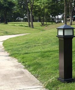 Outdoor Aluminum Lamp Post Lights for Gardens and Patios 2