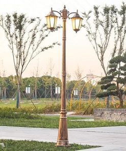 Antique Outdoor Lamp Post Light with Two Heads for Landscape Use
