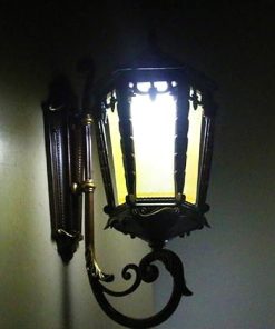 Antique Die-Cast Aluminum Lantern Vintage Wall Lamp for Outdoors 2