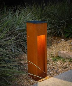 Solar Metal Rectangular Slot Light with Rust Finish, 5x5x20 Inch