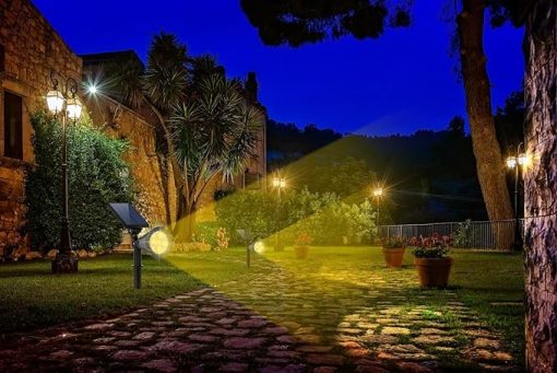 4 Pack Solar Powered Spotlights Waterproof LED Outdoor Security Lights - Image 2