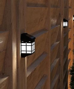 Merrick Lane Wall Mount Solar Lights Set of 6 Bright White LED